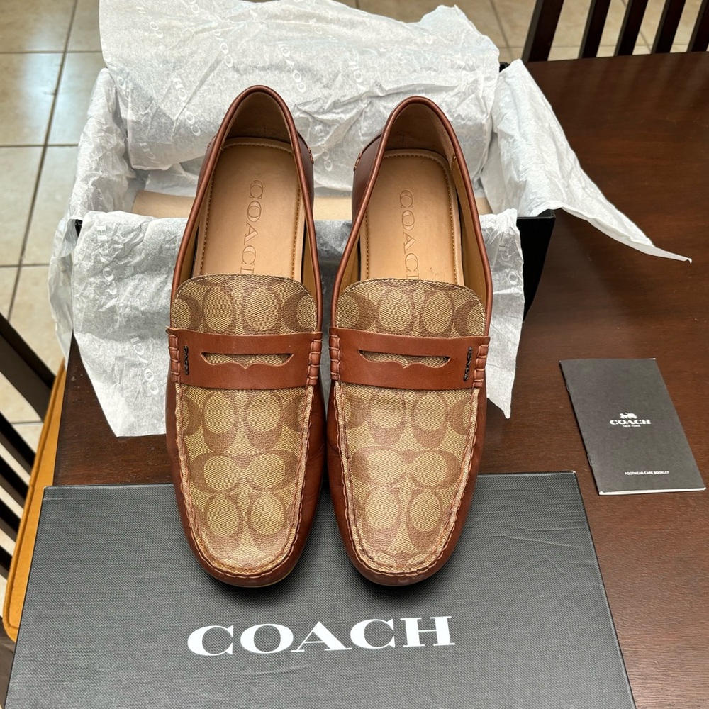 Coach men Liam Driver In Signature Jacquard